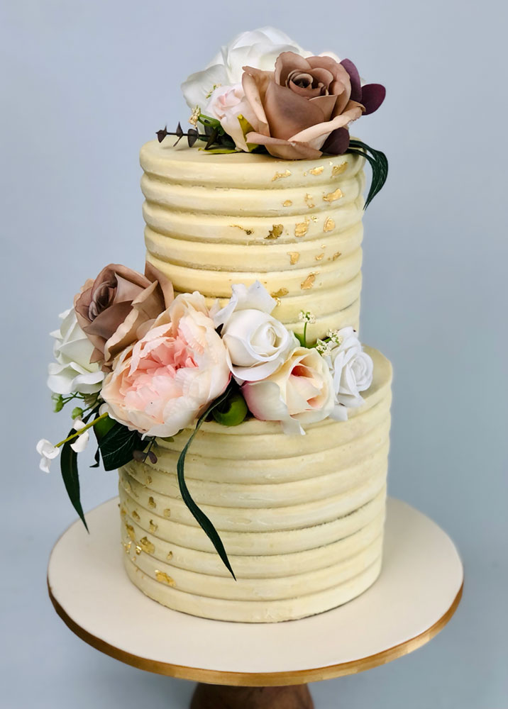 Modern Rustic wedding cake