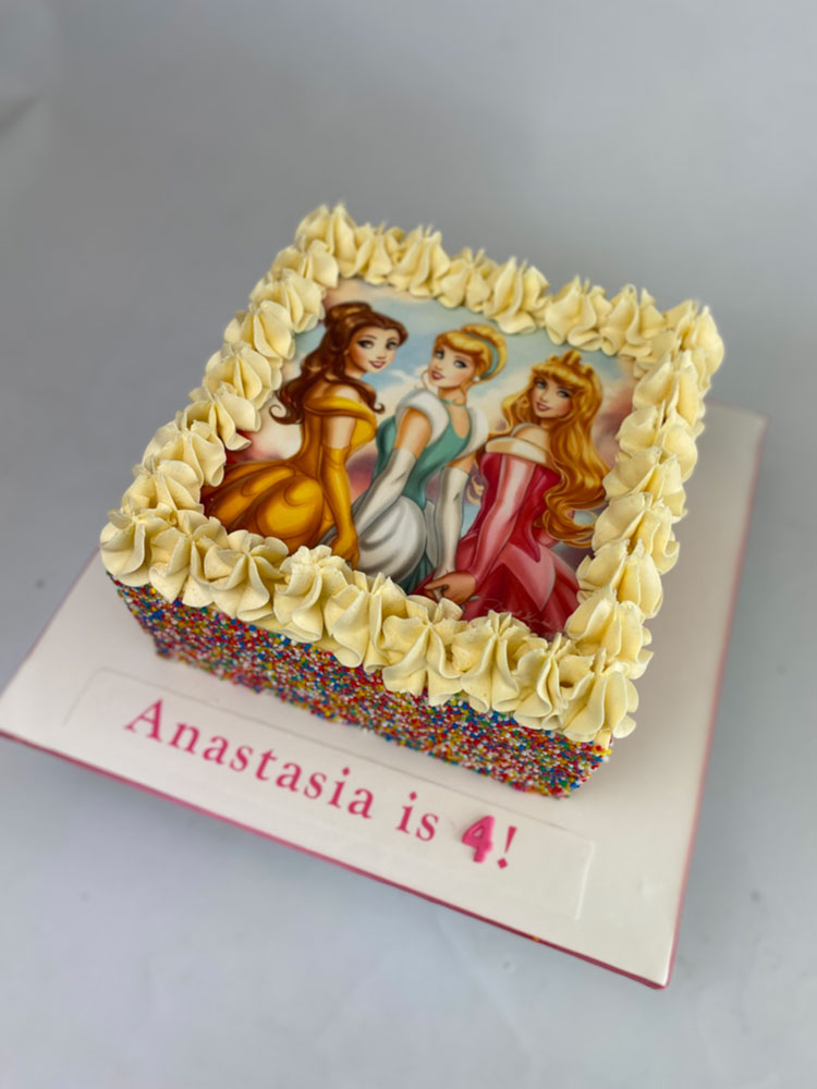 Princesses Edible Image cake