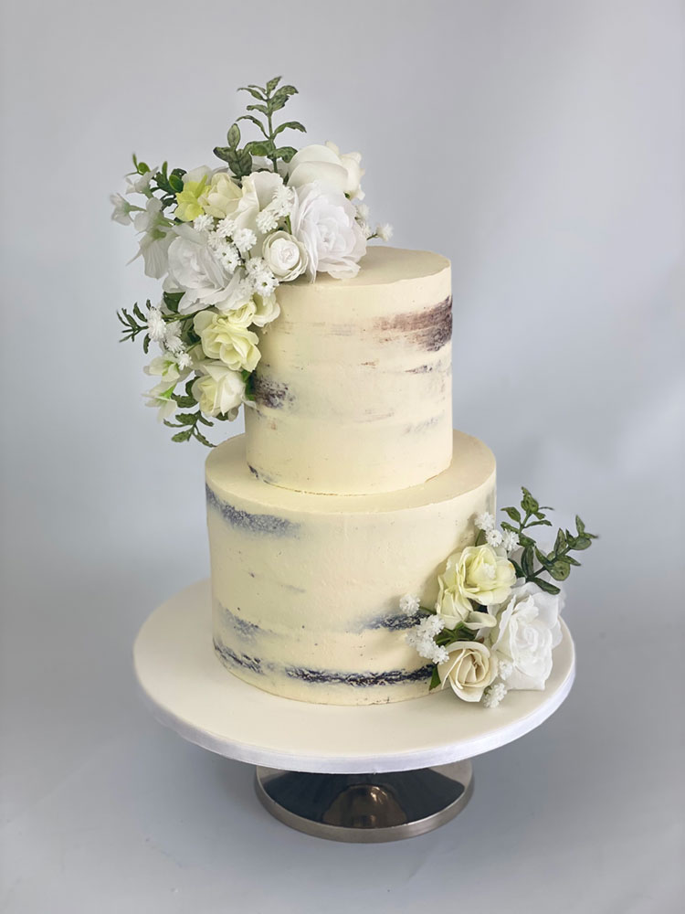 Smooth White wedding cake